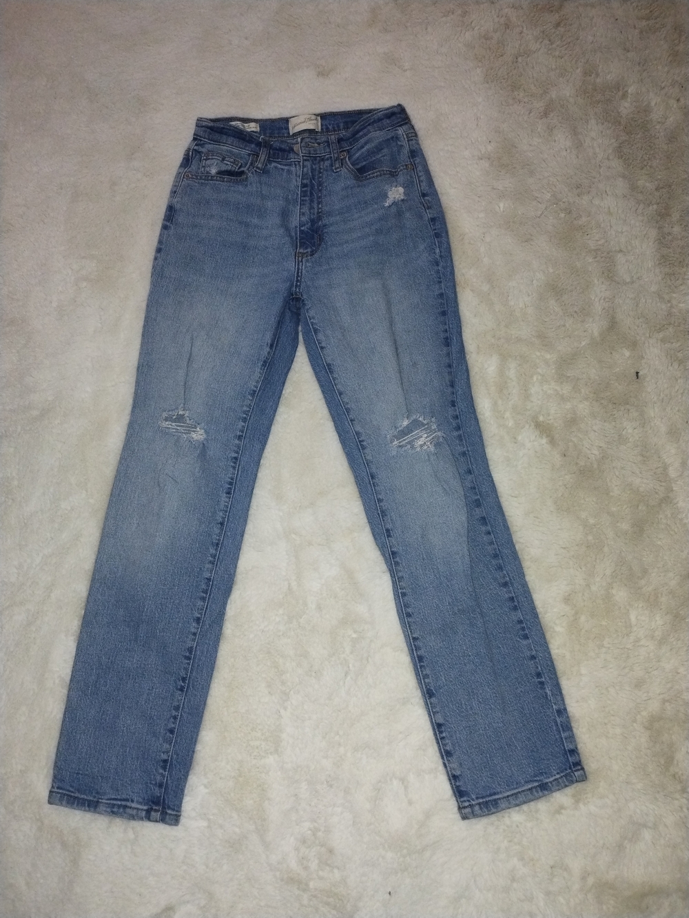 Universal Thread Light Blue Straight Leg Women's Jeans